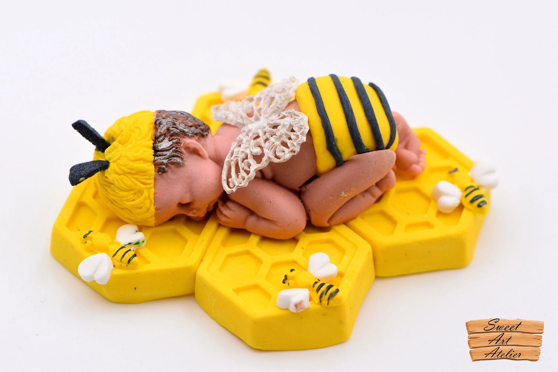 Edible Fondant Baby Decorative Cake Topper - Baby Bee