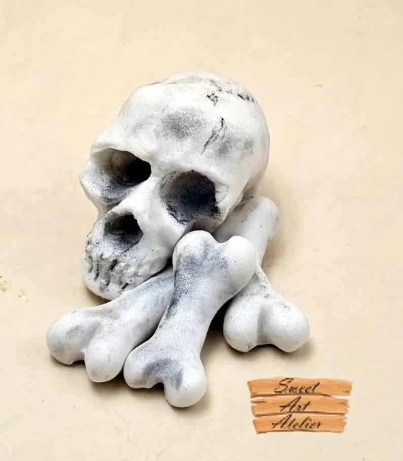 Edible Fondant Decorative Cake Topper - Skull 'n' Bones